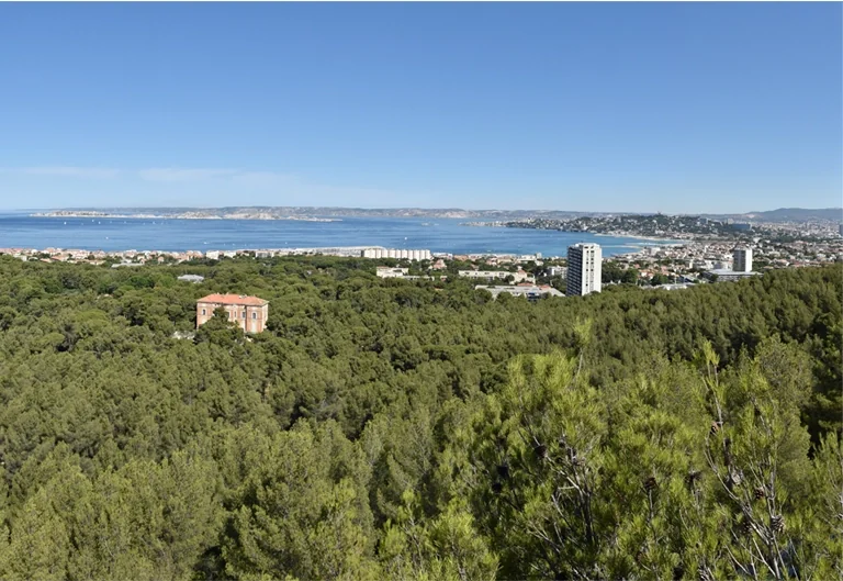Marseille face à une journée rouge dans les massifs