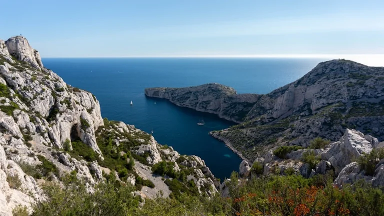 Marseille face à une journée rouge dans les massifs