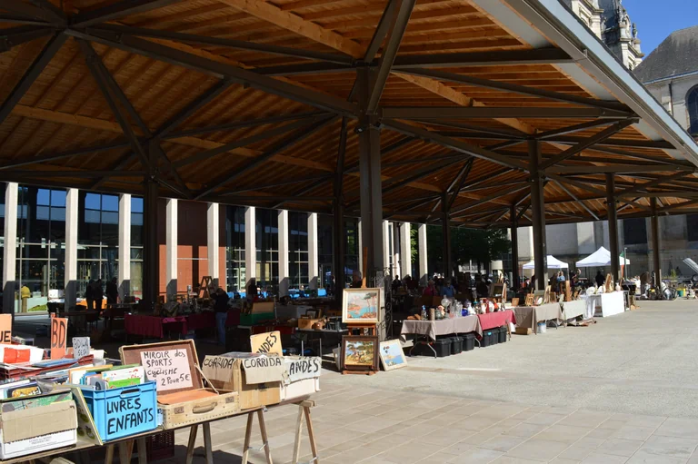 À Dax, la brocante revient aux Halles le 7 août: les informations pratiques
