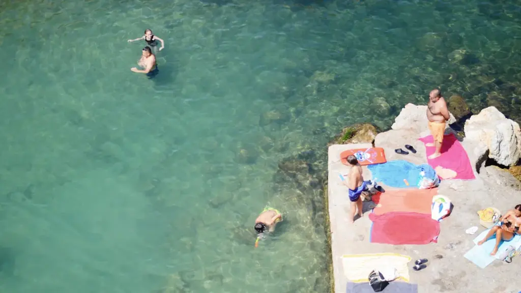 À Marseille, une piscine de quartier prépare son retour