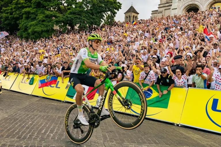 À Paris, van der Poel s’impose dans un final haletant