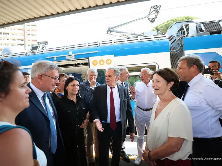 À Toulon, le train régional change le trajet quotidien: les informations pratiques