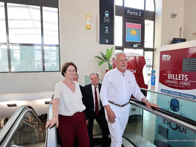 À Toulon, le train régional change le trajet quotidien: les informations pratiques