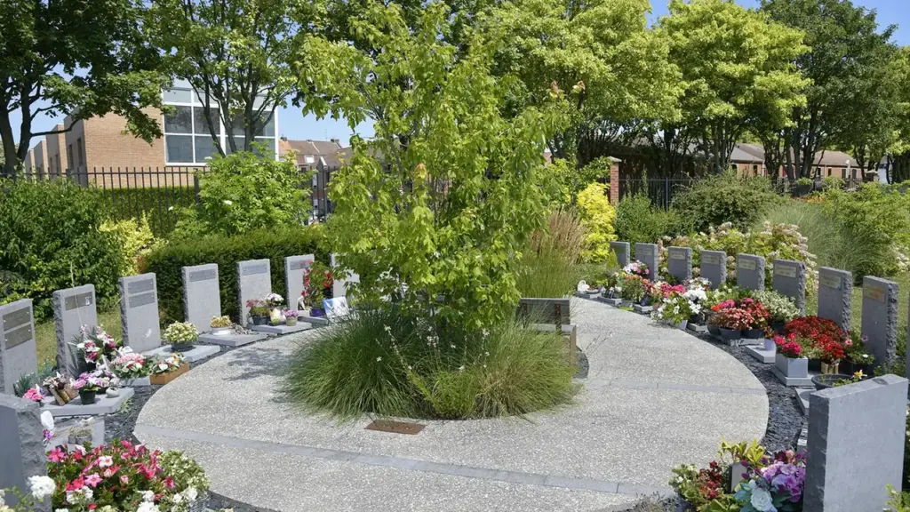 À Croix, l’accès en voiture au cimetière change